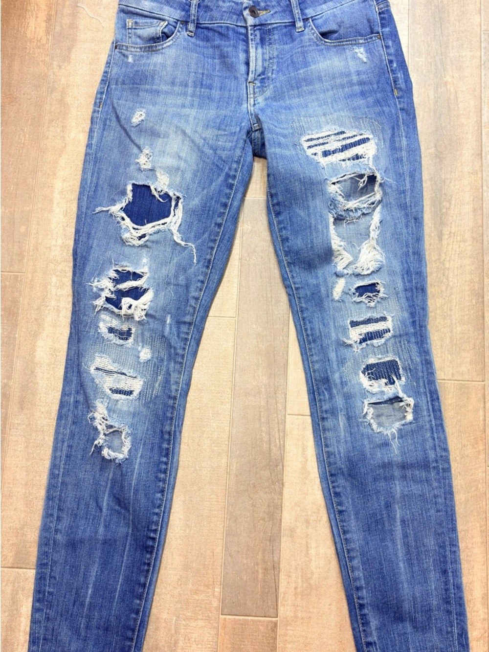 Guess Women's Light Blue Distressed Skinny Jeans
